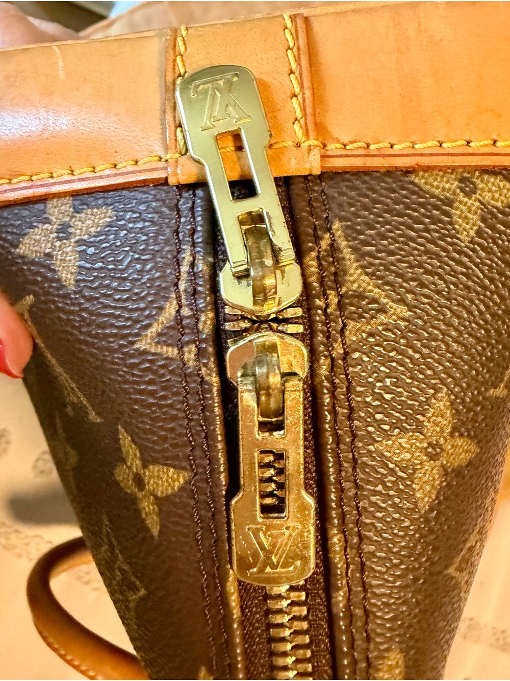 Louis Vuitton Alma PM - Picture 12 of 14